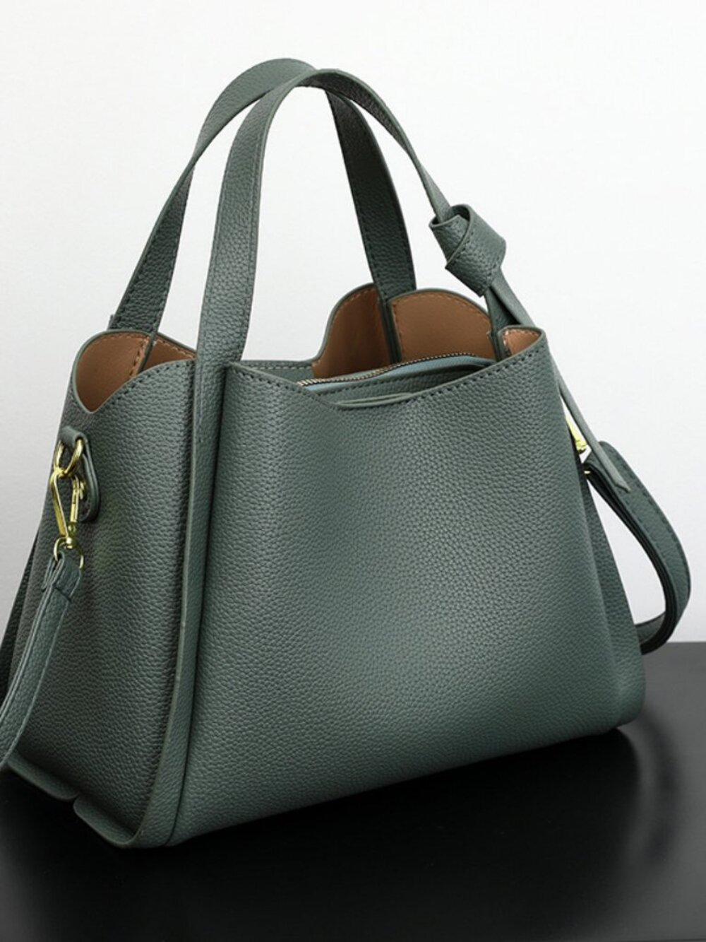 Woman's bags